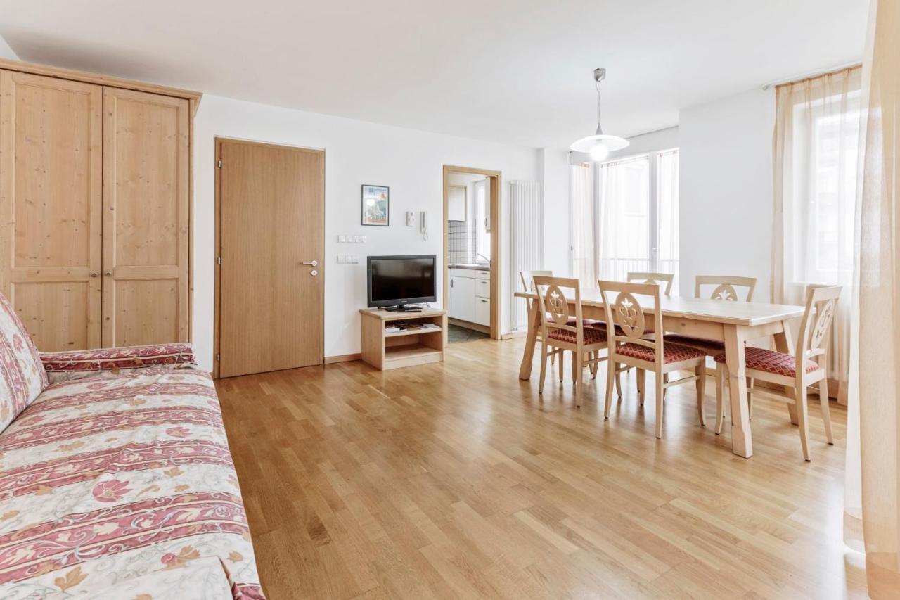 Apartments Petlin 오르띠세이 외부 사진