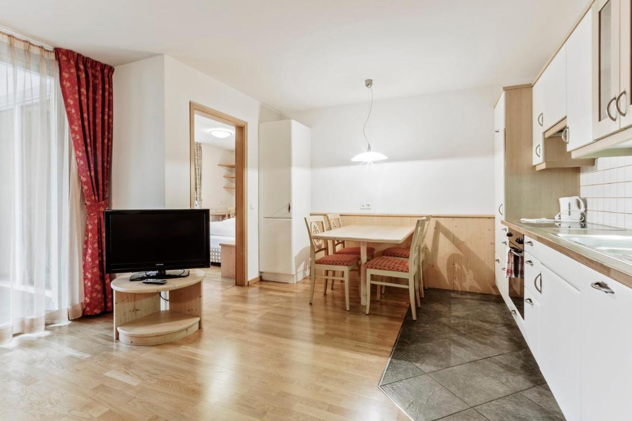 Apartments Petlin 오르띠세이 외부 사진